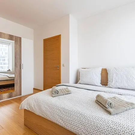 Апартаменты Bnb Slovakia Panorama Bliss Retreat *